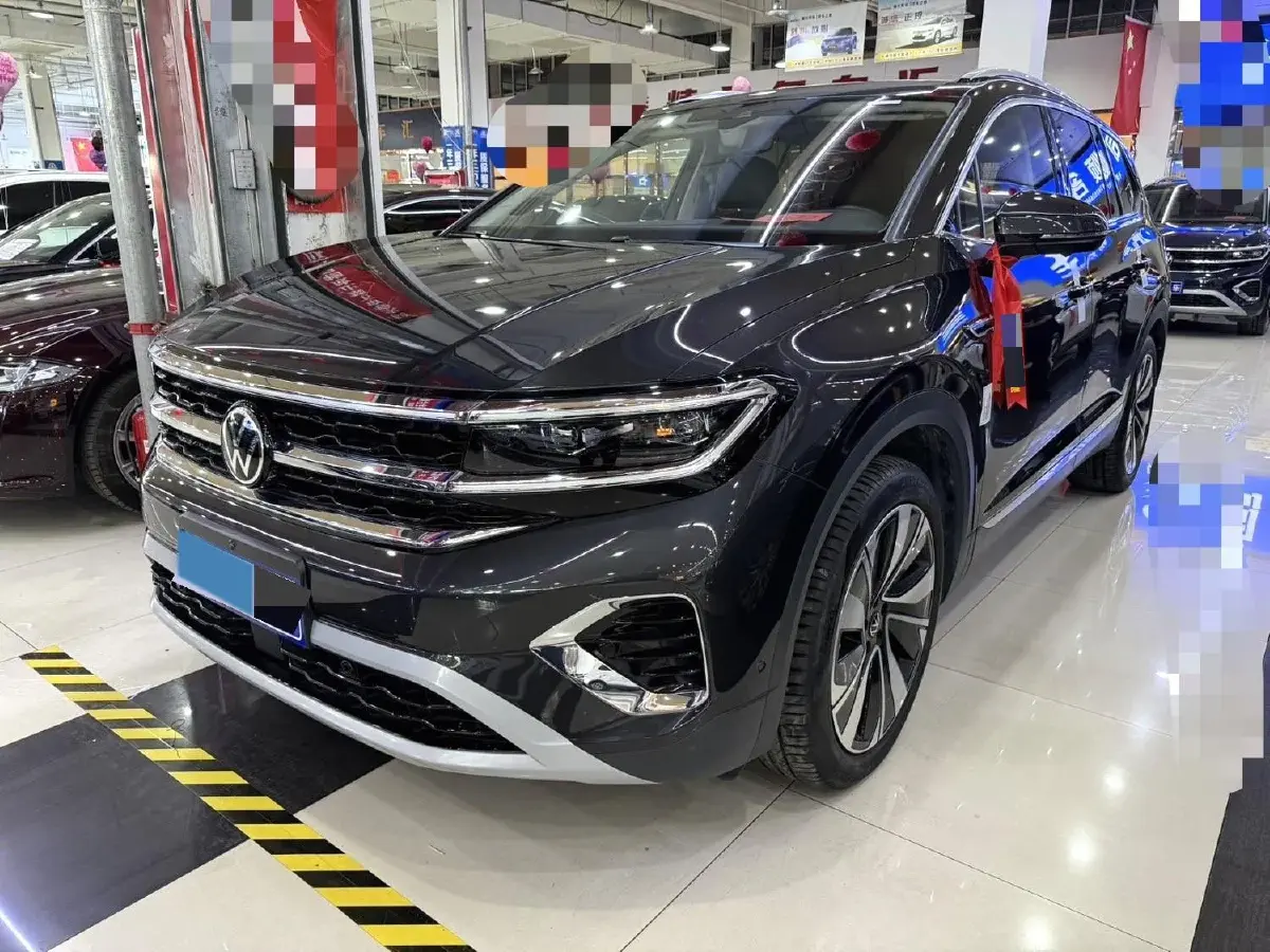 2024 Volkswagen Talagon 2.0T 220HP L4 7DCT