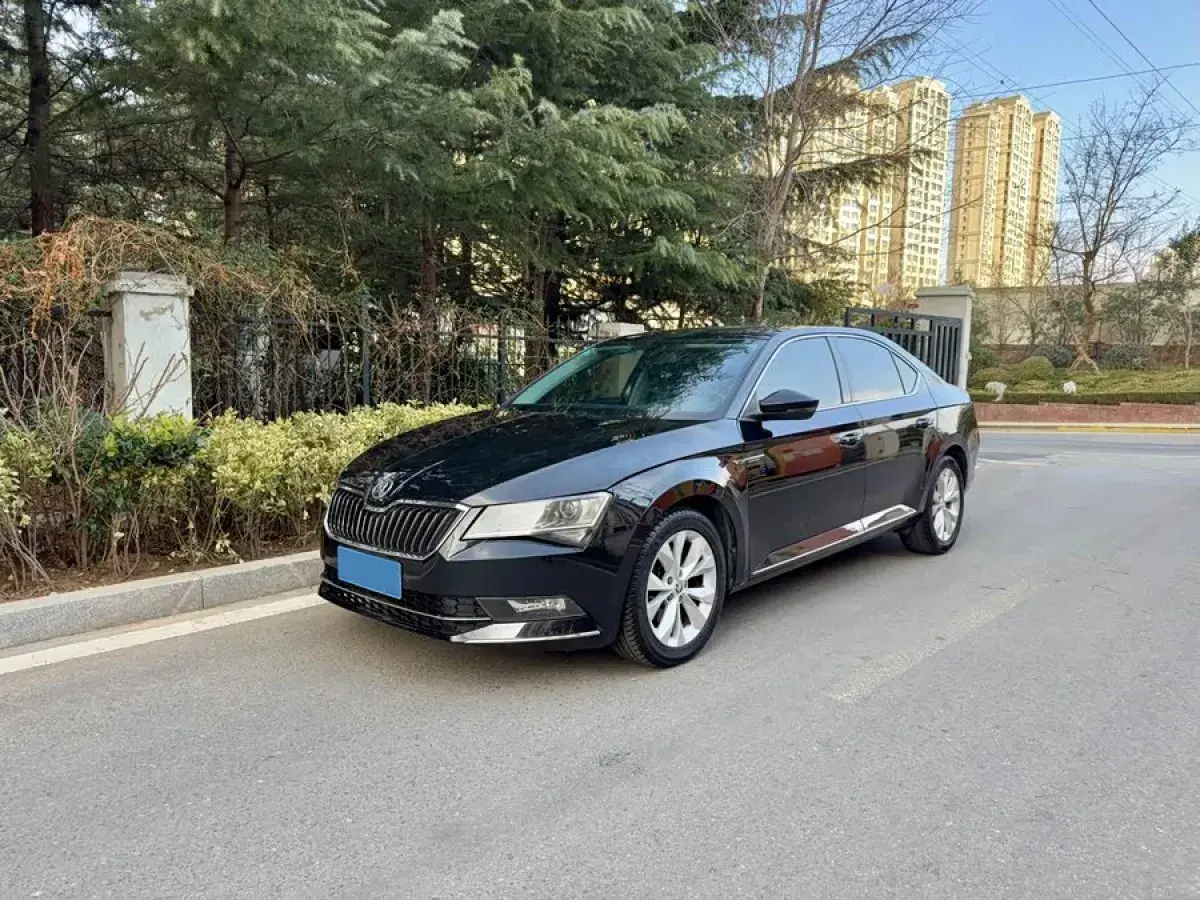 2018 Skoda Superb 1.8T 180HP L4 7DCT