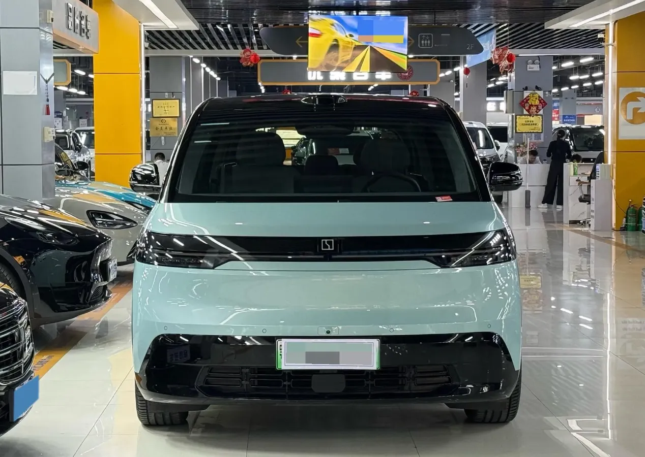 2025 Zeekr MIX BEV 76KWH,autocango,china used car exporter,china ev exporter,chinese used car exporter,chinese used ev exporter