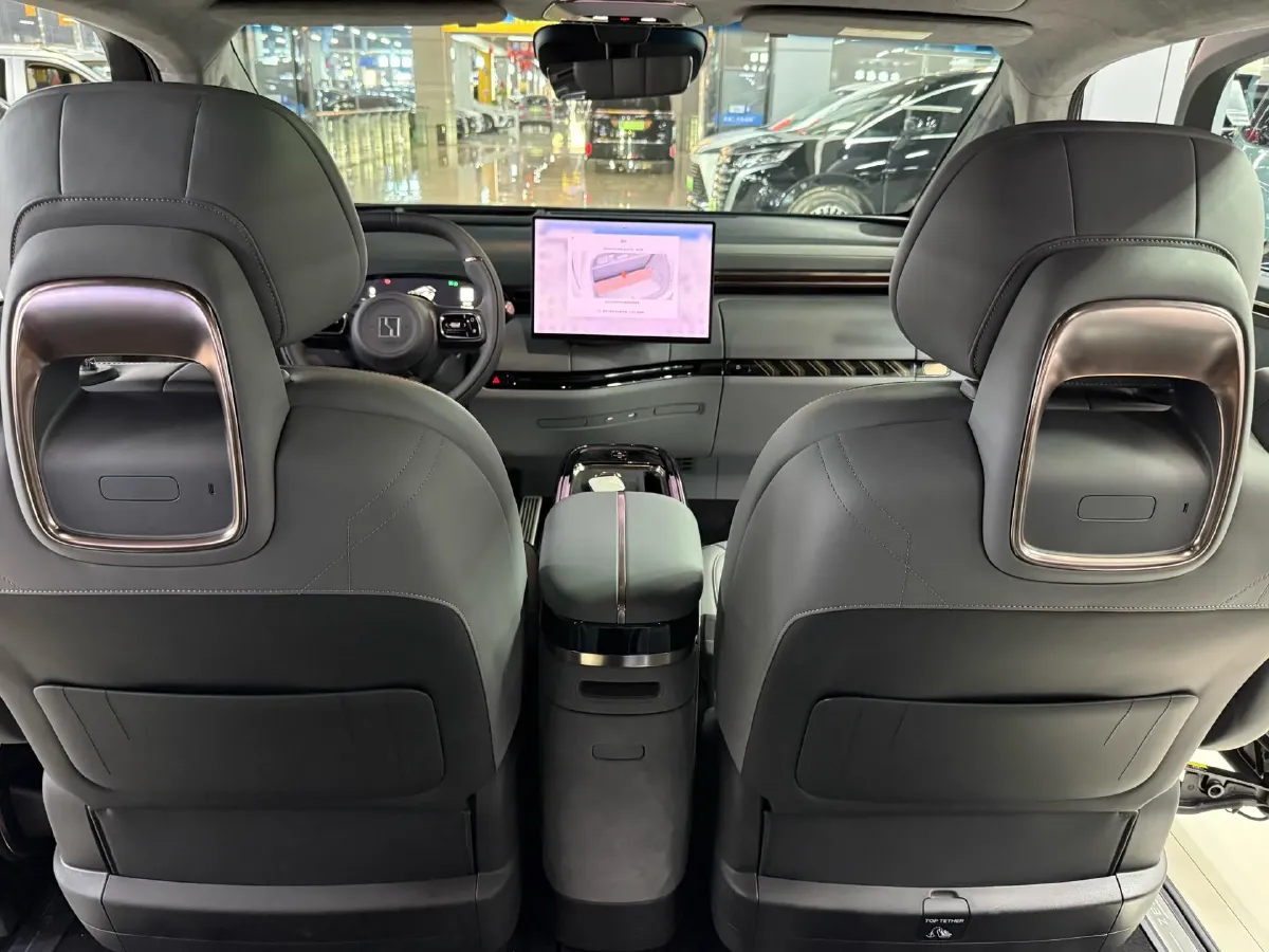 2025 Zeekr MIX BEV 76KWH,autocango,china used car exporter,china ev exporter,chinese used car exporter,chinese used ev exporter