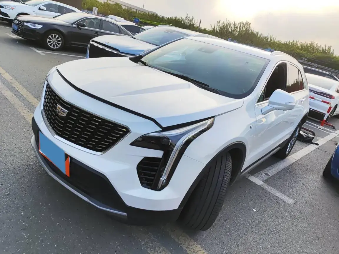 2022 Cadillac XT4 2.0T 237HP L4 9AT