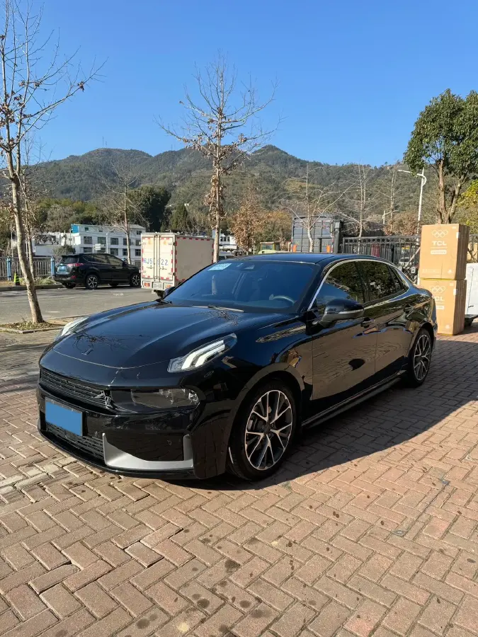 2022 LYNK&CO 03 2.0T 190HP L4 7DCT