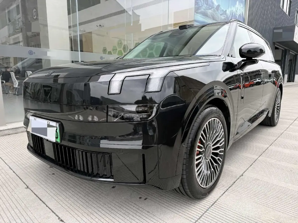 2025 LYNK&CO 900 2.0T 254HP L4 3DHT PHEV 50KWH