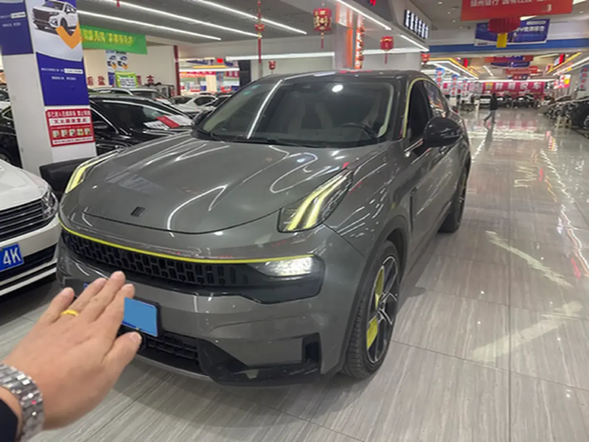 2020 LYNK&CO 05 2.0T 254HP L4 8AT