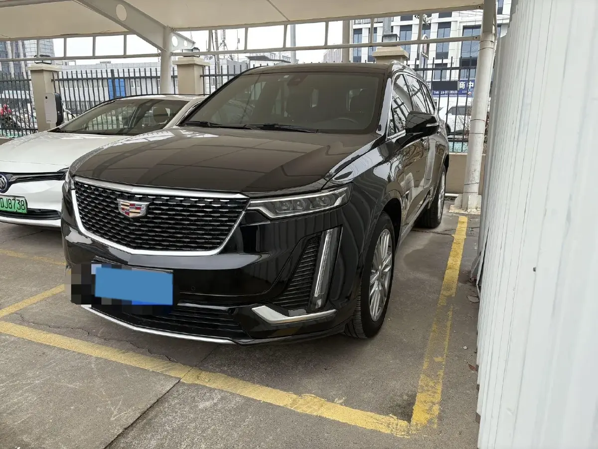 2022 Cadillac XT6 2.0T 237HP L4 9AT