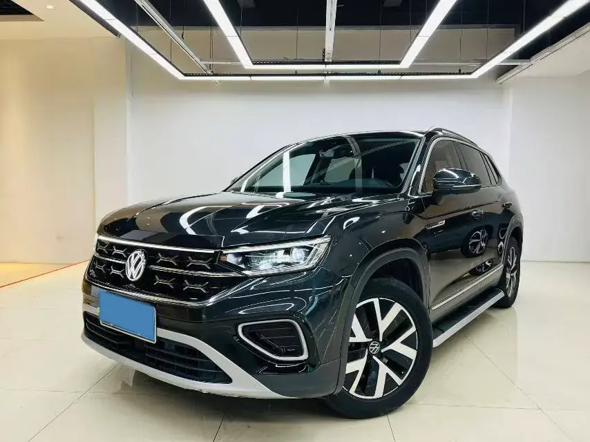 2023 Volkswagen Tayron 2.0T 186HP L4 7DCT