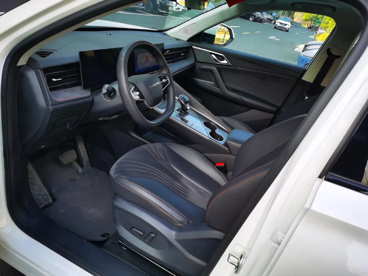 2024 Roewe D5X DMH 1.5T 150HP L4 2DHT PHEV 21.4KWH,autocango,china used car exporter,china ev exporter,chinese used car exporter,chinese used ev exporter