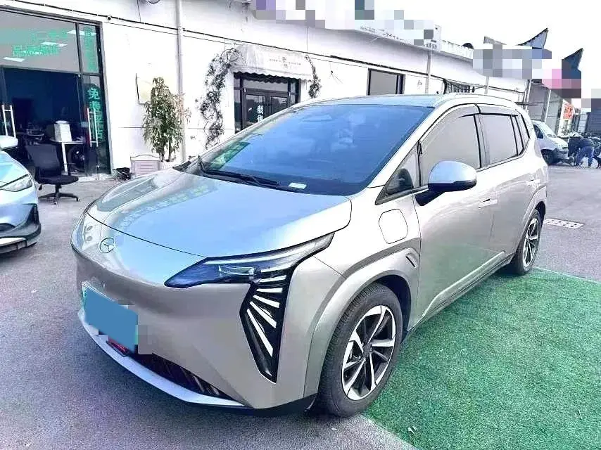 2025 Aion Y BEV 58.4KWH