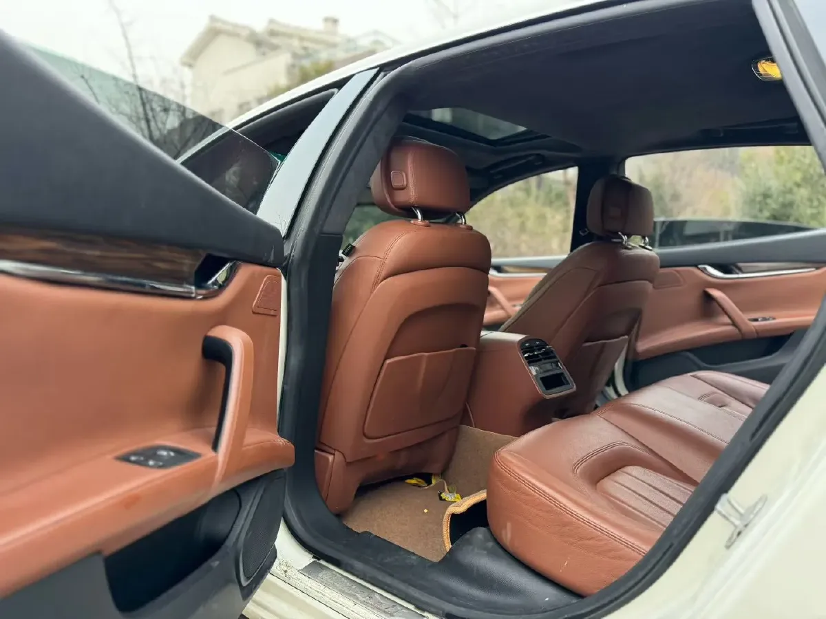 2015 Maserati Quattroporte 3.0T 409HP V6 8AT,autocango,china used car exporter,china ev exporter,chinese used car exporter,chinese used ev exporter