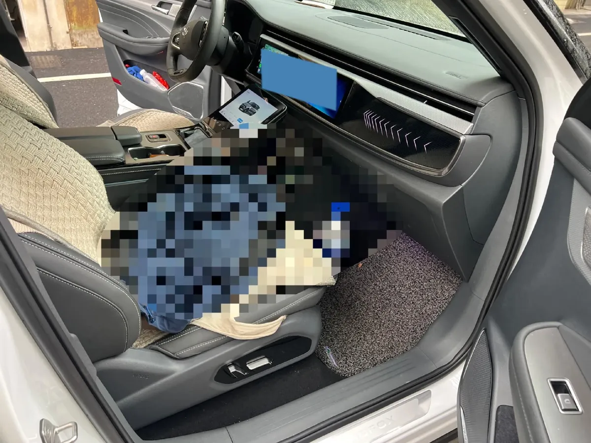 2024 ARCFOX αT BEV 81KWH,autocango,china used car exporter,china ev exporter,chinese used car exporter,chinese used ev exporter