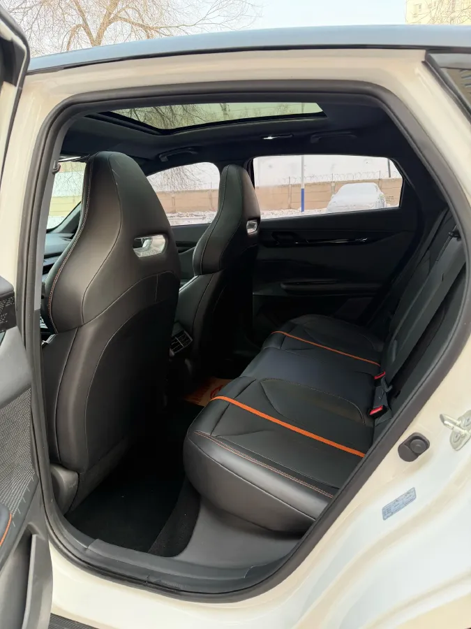 2024 ChangAn UNI-V 1.5T 188HP L4 7DCT,autocango,china used car exporter,china ev exporter,chinese used car exporter,chinese used ev exporter