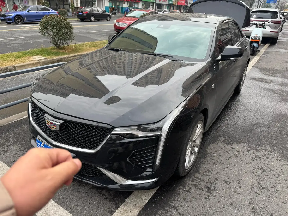 2022 Cadillac CT4 2.0T 237HP L4 8AT