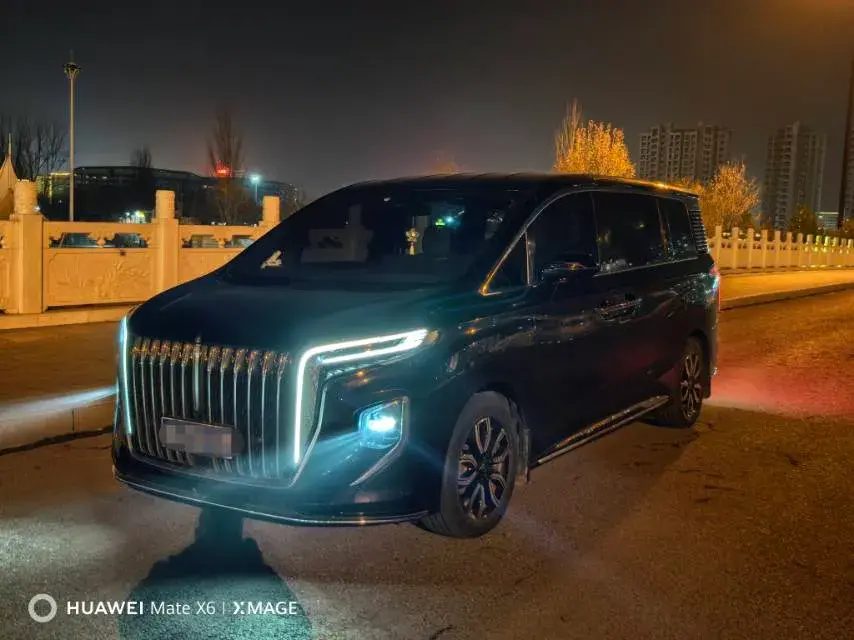 2023 HongQi HQ9 2.0T 252HP L4 8AT