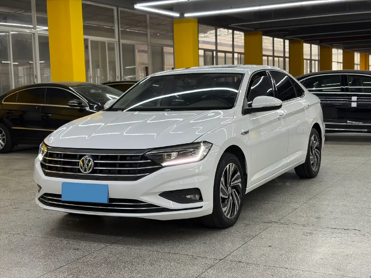 2021 Volkswagen Sagitar 1.4T 150HP L4 7DCT