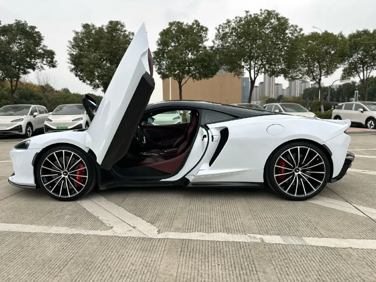 2022 McLaren GT 4.0T 620HP V8 7DCT,autocango,china used car exporter,china ev exporter,chinese used car exporter,chinese used ev exporter