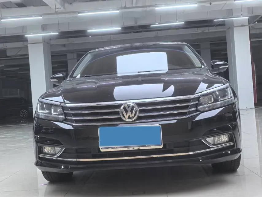2017 Volkswagen Passat 1.4T 150HP L4 7DCT,autocango,china used car exporter,china ev exporter,chinese used car exporter,chinese used ev exporter
