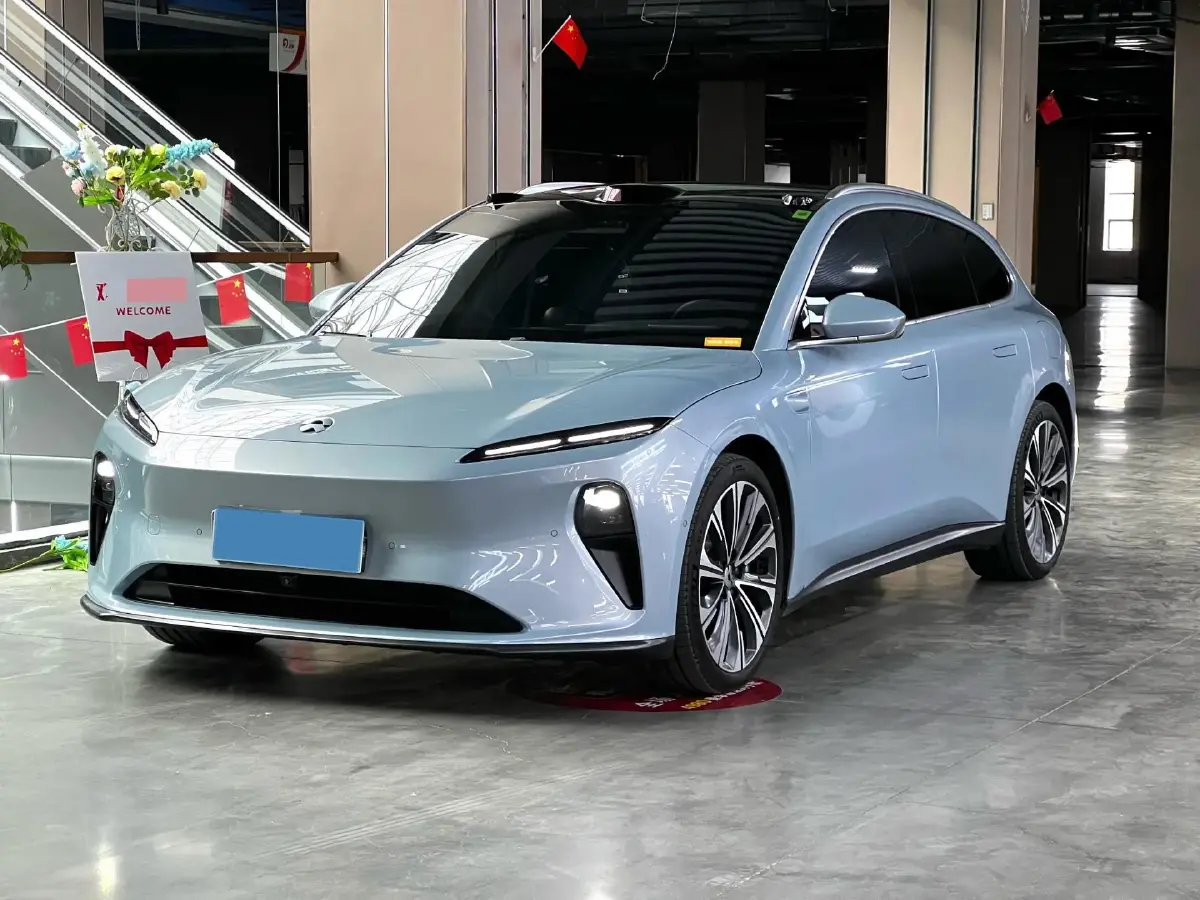 2023 NIO ET5T BEV 75KWH