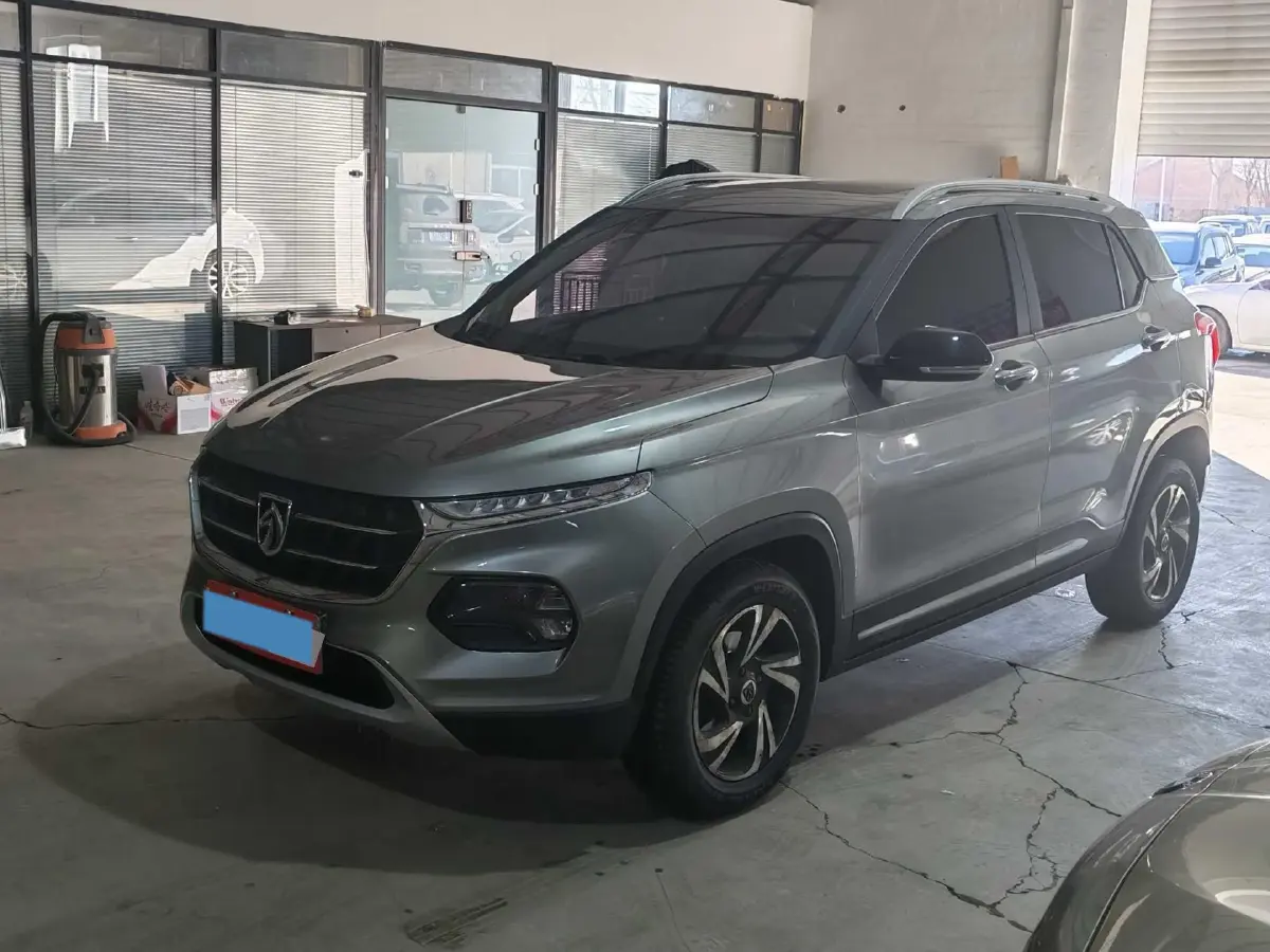 2017 BaoJun 310W 1.5L 105HP L4 6MT