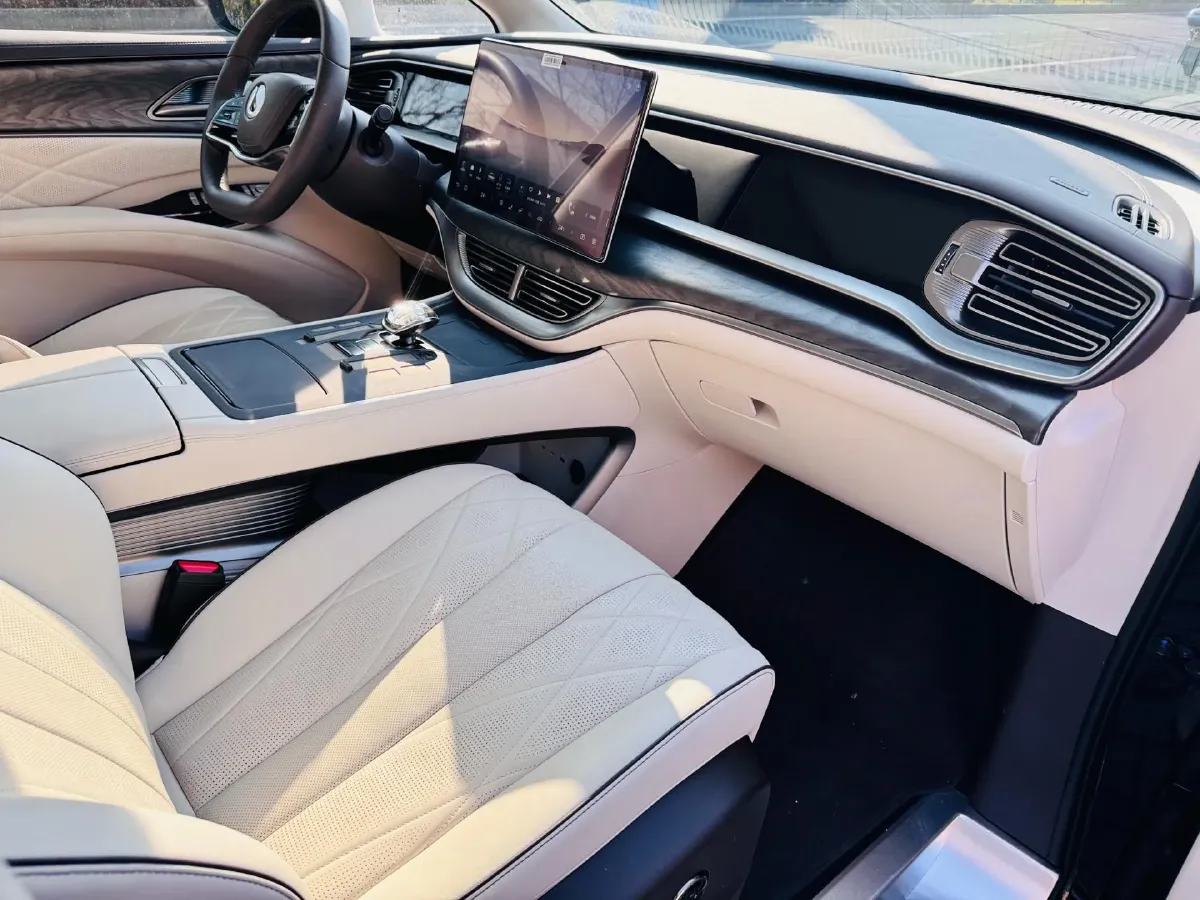 2024 Denza D9 1.5T 139HP L4 E-CVT PHEV 40KWH,autocango,china used car exporter,china ev exporter,chinese used car exporter,chinese used ev exporter