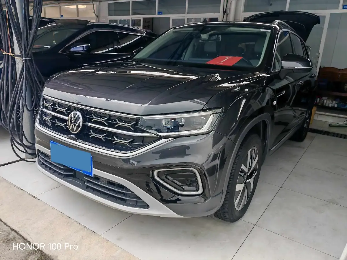 2023 Volkswagen Tayron 2.0T 186HP L4 7DCT