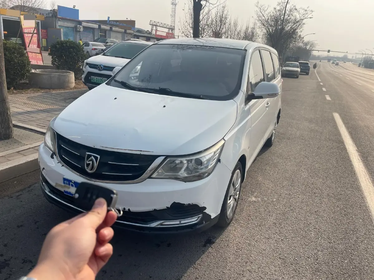 2016 BaoJun 730 1.5L 112HP L4 5MT