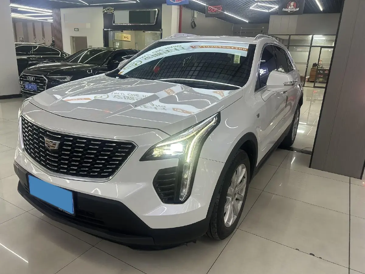 2022 Cadillac XT4 2.0T 237HP L4 9AT