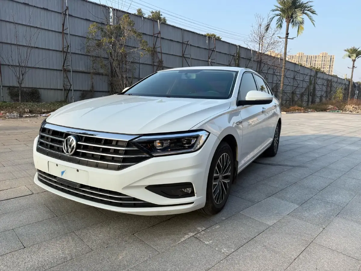 2021 Volkswagen Sagitar 1.4T 150HP L4 7DCT
