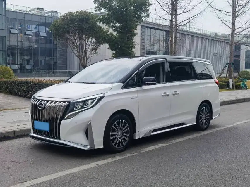 2021 GAC Trumpchi M8 2.0T 252HP L4 8AT