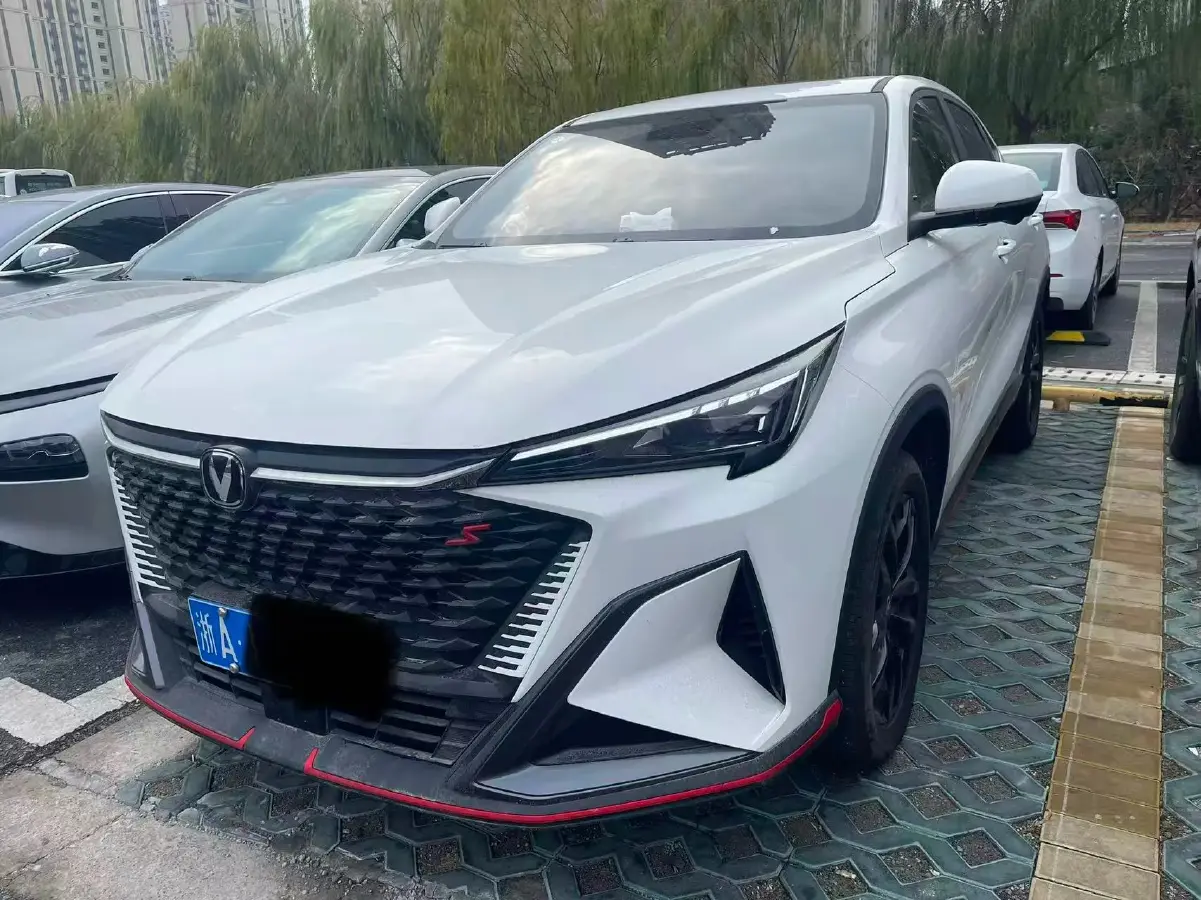 2025 ChangAn X5 PLUS 1.5T 188HP L4 7DCT