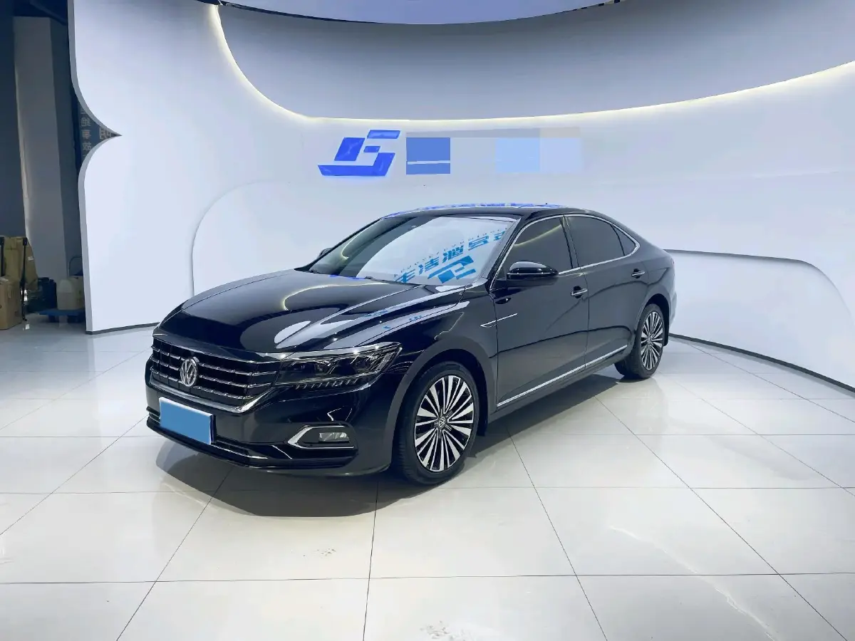 2019 Volvo V40 1.5T 152HP L4 6AT