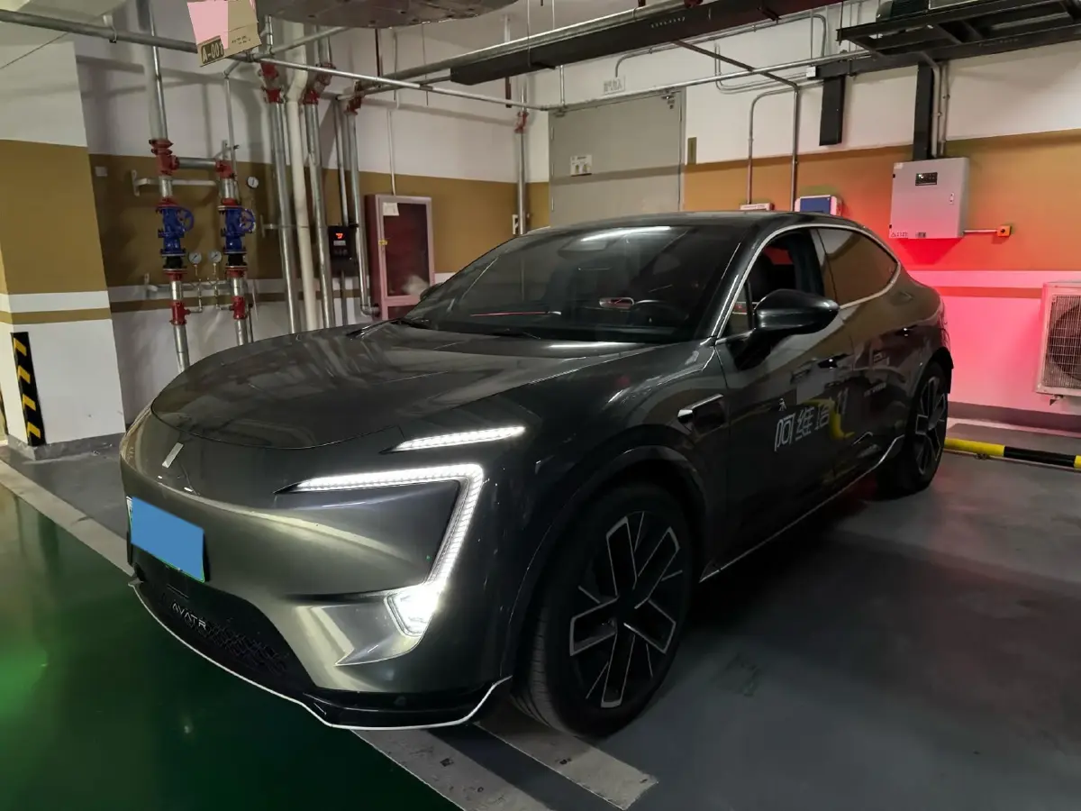 2024 Avatr 11 BEV 90KWH