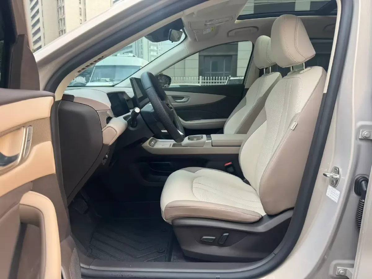 2025 MG MG ES5 BEV 62.2KWH,autocango,china used car exporter,china ev exporter,chinese used car exporter,chinese used ev exporter