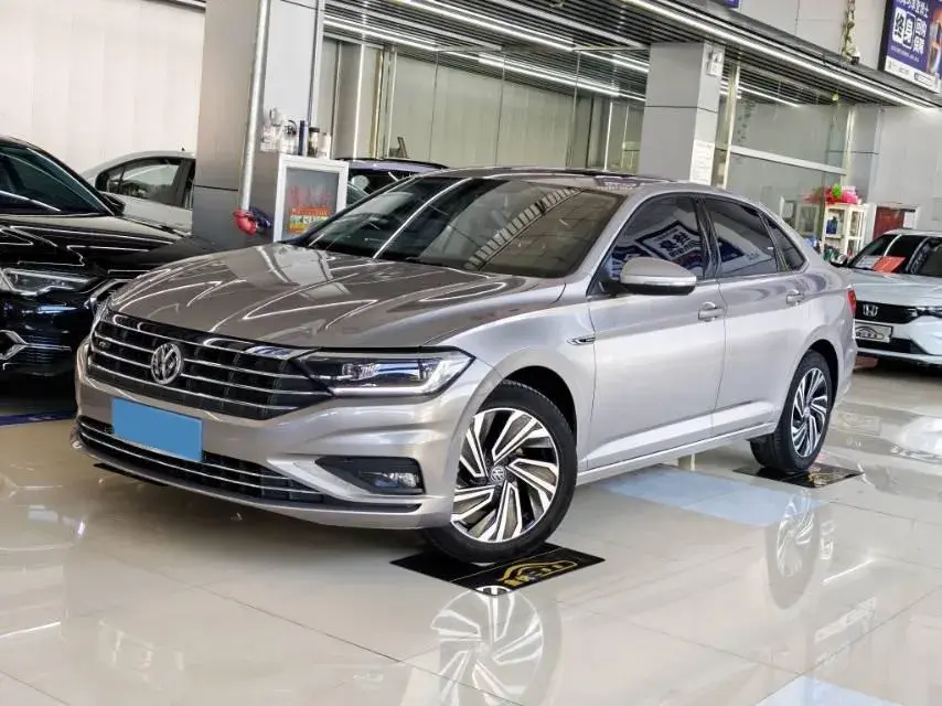 2022 Volkswagen Sagitar 1.4T 150HP L4 7DCT