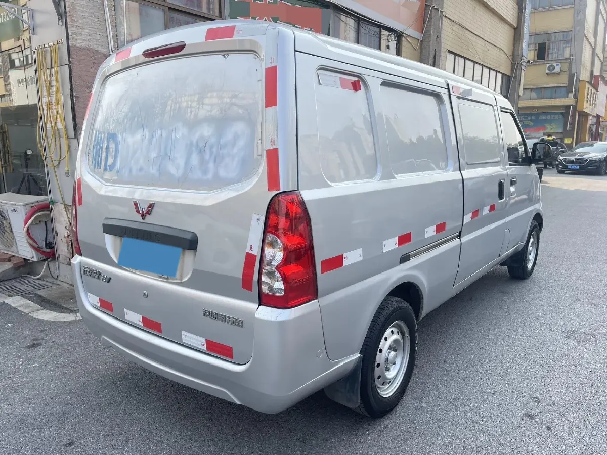 2022 WuLing RongGuang Mini Truck EV BEV 41.5KWH,autocango,china used car exporter,china ev exporter,chinese used car exporter,chinese used ev exporter