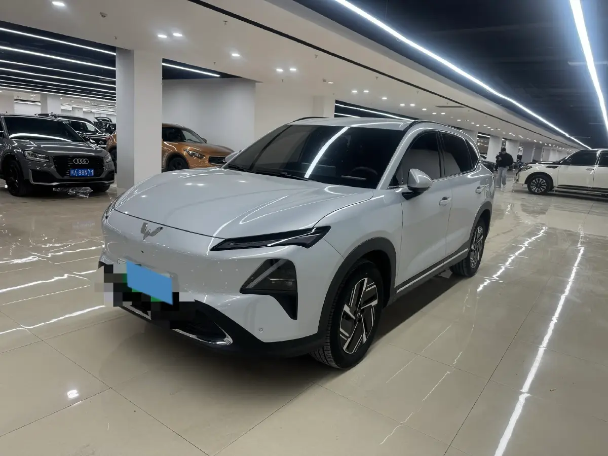 2024 WuLing XingGuangS 1.5L 106HP L4 E-CVT PHEV 20.5KWH