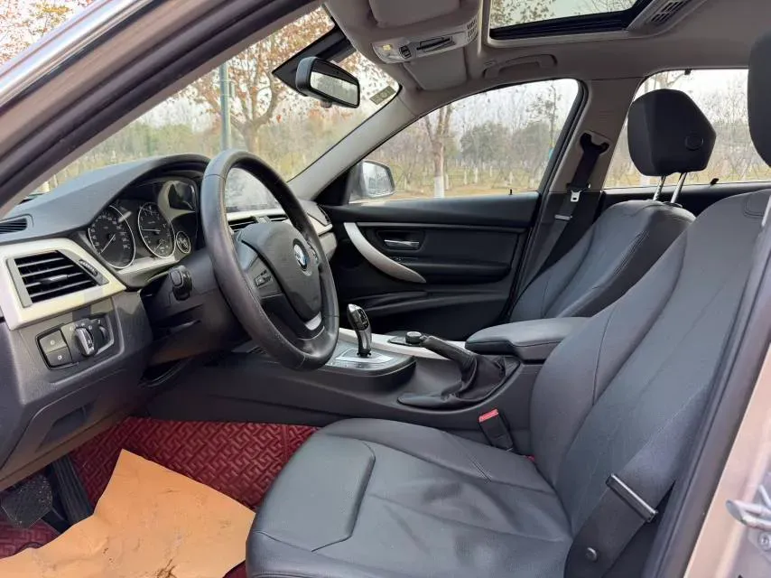 2016 BMW 3 Series 2.0T 184HP L4 8AT,autocango,china used car exporter,china ev exporter,chinese used car exporter,chinese used ev exporter