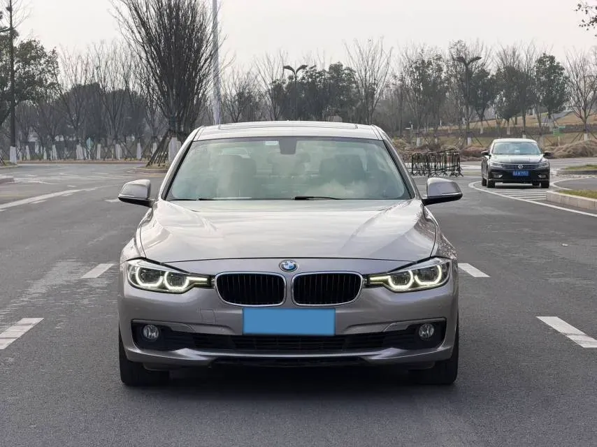 2016 BMW 3 Series 2.0T 184HP L4 8AT,autocango,china used car exporter,china ev exporter,chinese used car exporter,chinese used ev exporter