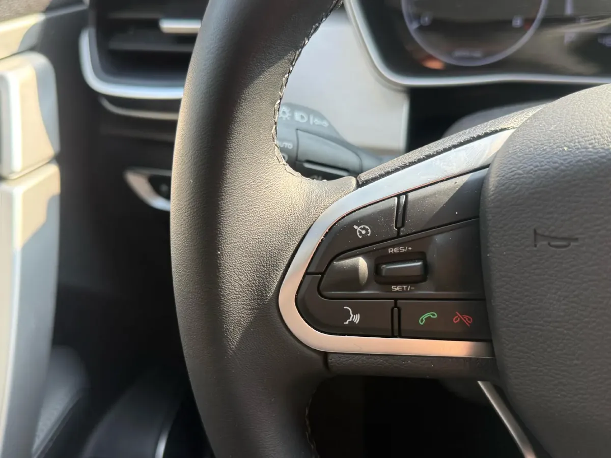 2025 Geely Coolray 1.5L 126HP L4 CVT,autocango,china used car exporter,china ev exporter,chinese used car exporter,chinese used ev exporter