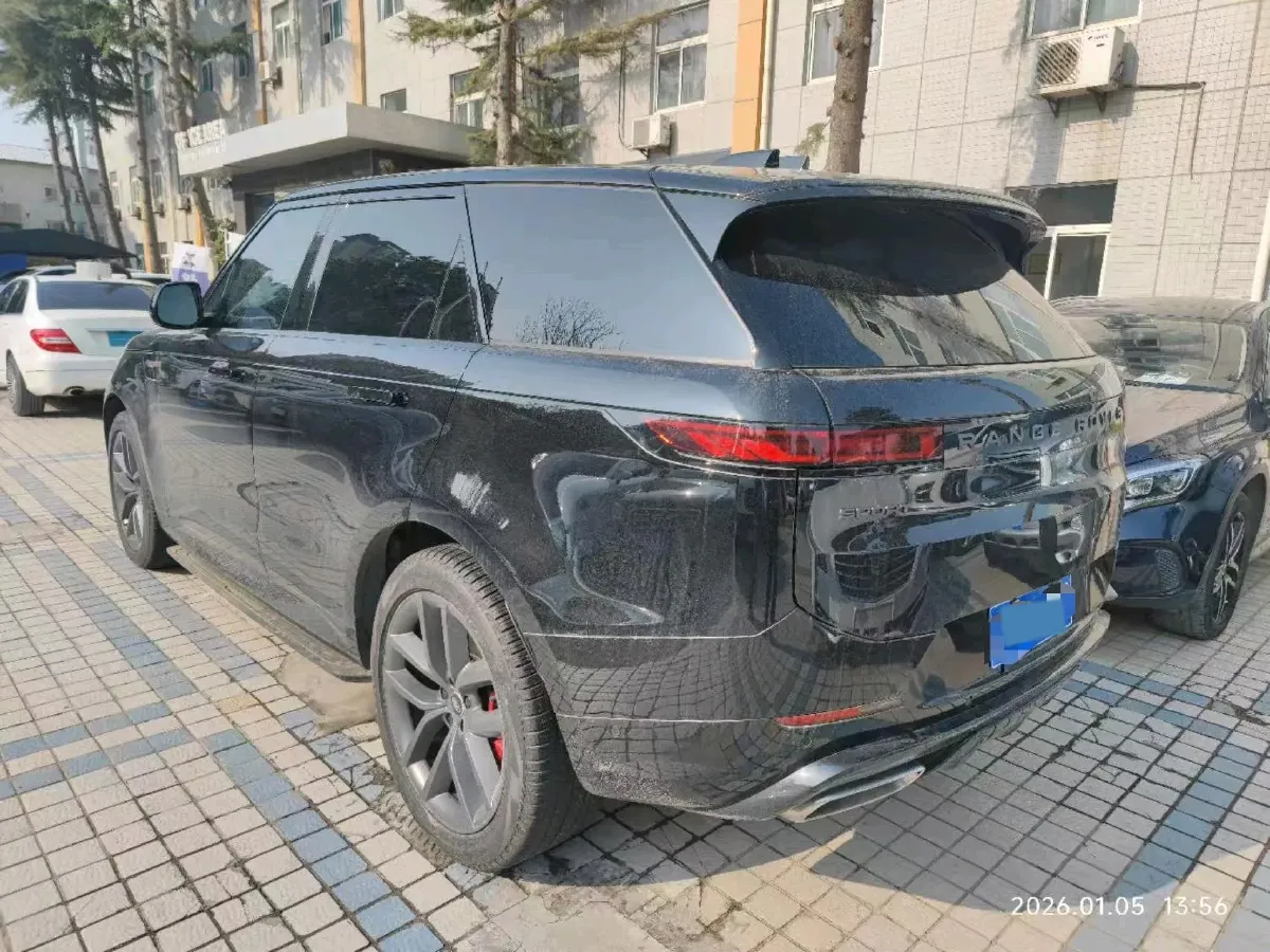 2025 Land Rover Range Rover Sport 3.0T 400HP L6 8AT,autocango,china used car exporter,china ev exporter,chinese used car exporter,chinese used ev exporter