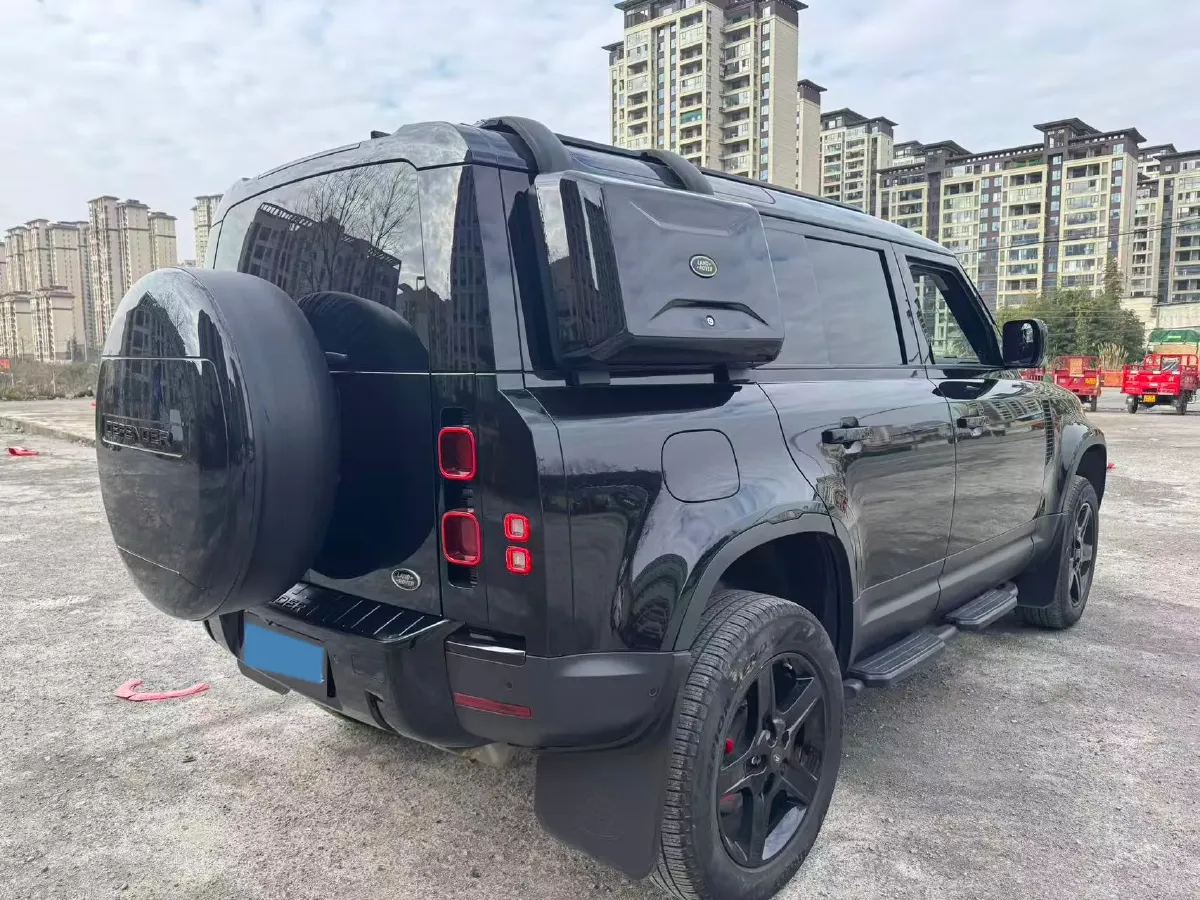 2020 Land Rover Defender 3.0T 400HP L6 8AT,autocango,china used car exporter,china ev exporter,chinese used car exporter,chinese used ev exporter