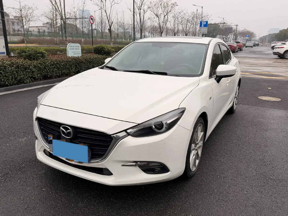 2017 Mazda 3 Axela 2.0L 158HP L4 6AT