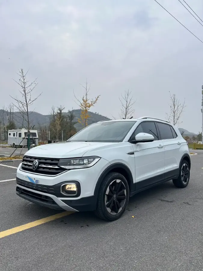 2023 Volkswagen Tacqua 1.2T 116HP L4 7DCT