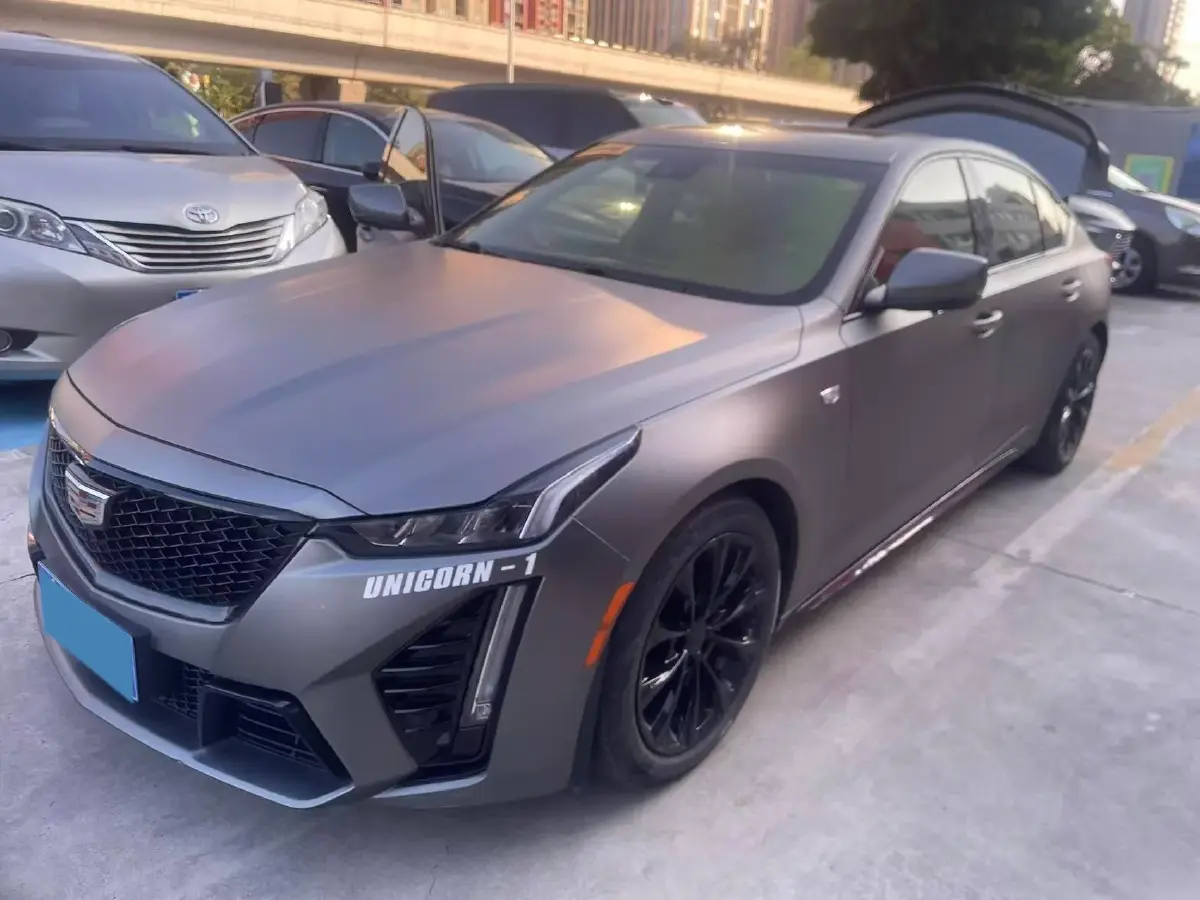 2021 Cadillac CT5 2.0T 237HP L4 10AT