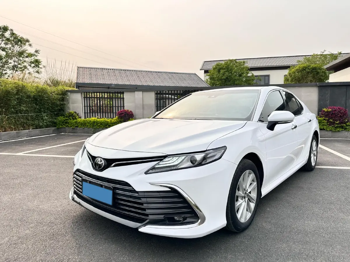 2021 Toyota Camry 2.0L 178HP L4 CVT