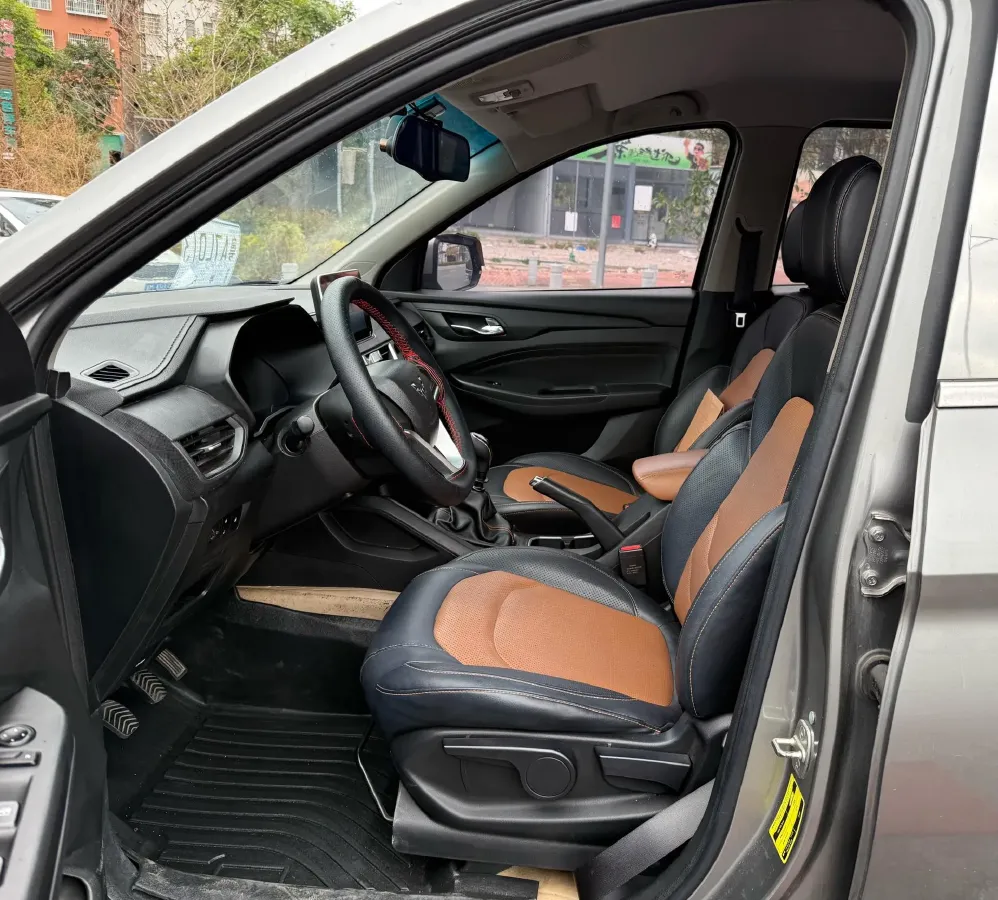 2018 WuLing HongGuang S3 1.5L 112HP L4 6MT,autocango,china used car exporter,china ev exporter,chinese used car exporter,chinese used ev exporter