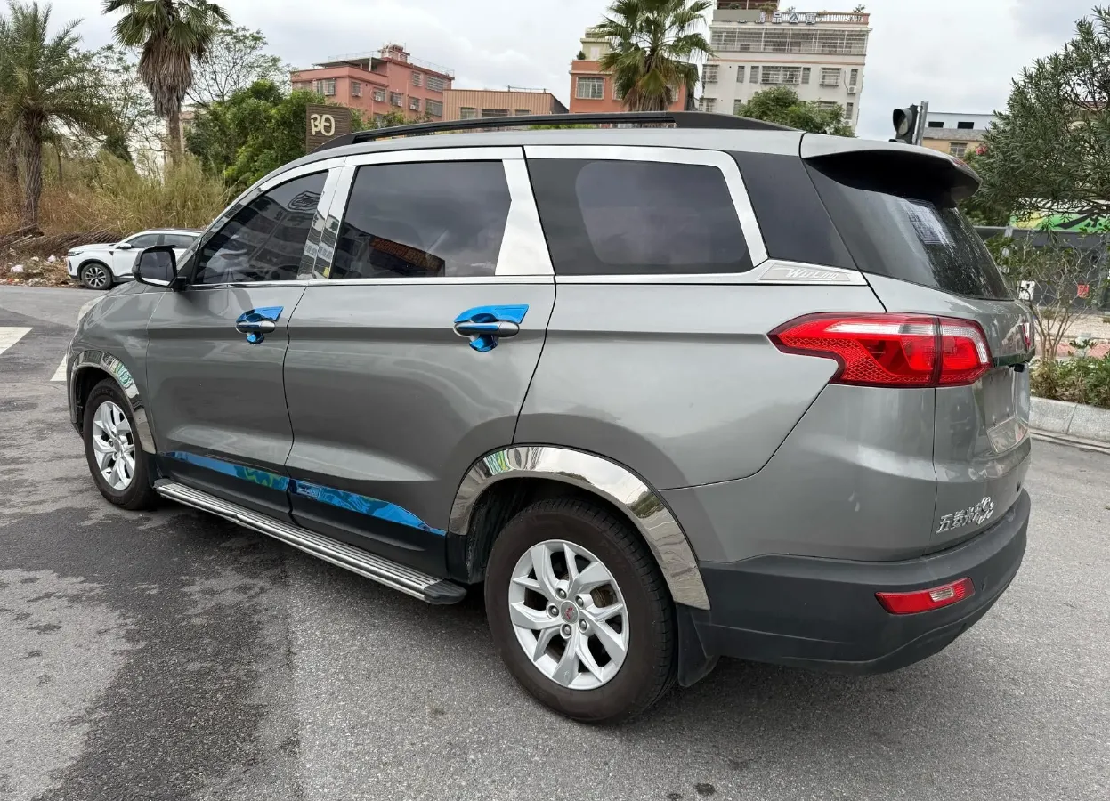 2018 WuLing HongGuang S3 1.5L 112HP L4 6MT,autocango,china used car exporter,china ev exporter,chinese used car exporter,chinese used ev exporter