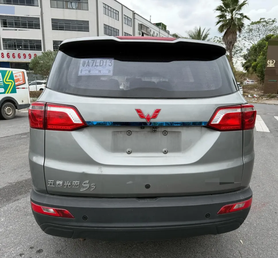 2018 WuLing HongGuang S3 1.5L 112HP L4 6MT,autocango,china used car exporter,china ev exporter,chinese used car exporter,chinese used ev exporter