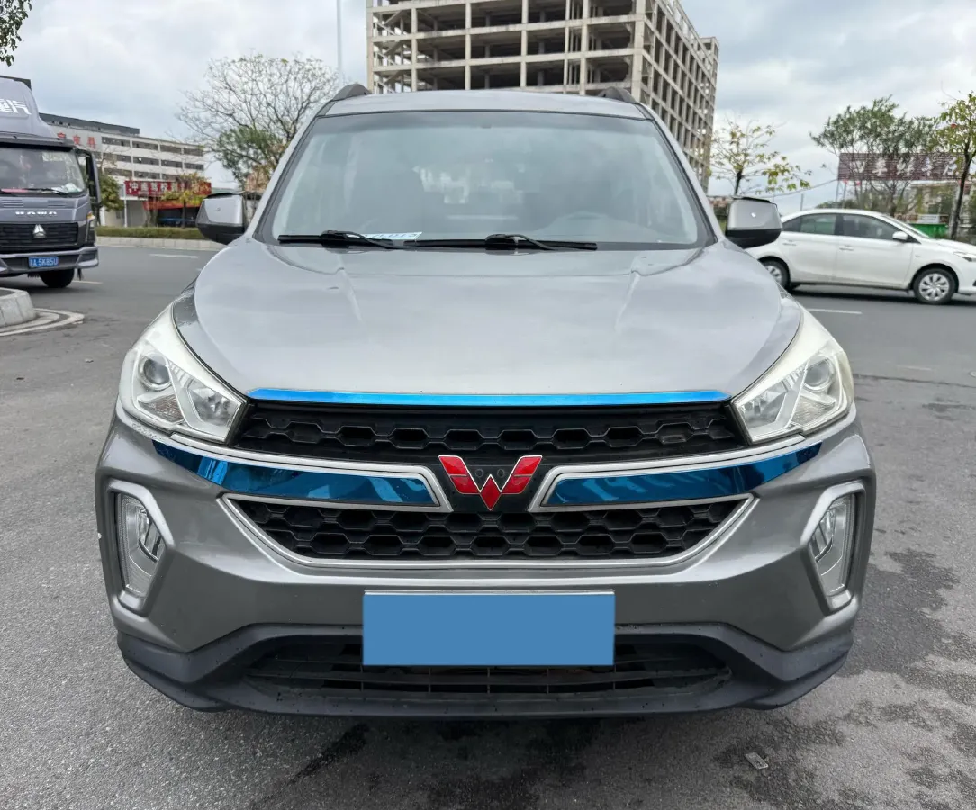 2018 WuLing HongGuang S3 1.5L 112HP L4 6MT,autocango,china used car exporter,china ev exporter,chinese used car exporter,chinese used ev exporter