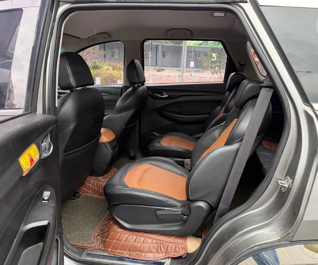 2018 WuLing HongGuang S3 1.5L 112HP L4 6MT,autocango,china used car exporter,china ev exporter,chinese used car exporter,chinese used ev exporter