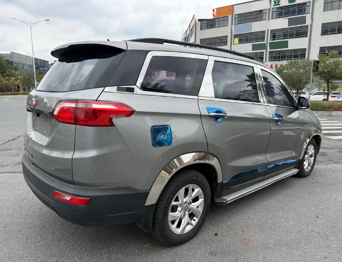 2018 WuLing HongGuang S3 1.5L 112HP L4 6MT,autocango,china used car exporter,china ev exporter,chinese used car exporter,chinese used ev exporter